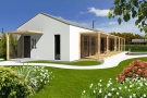 RD-DJS-I100-Render-spredu-zlava-omietka-s-pergolou